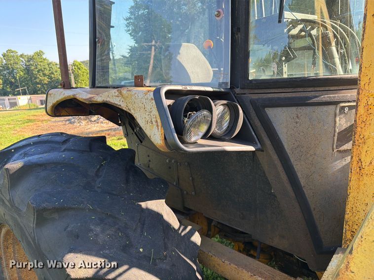 image for item EX2532 1989 John Deere 2755 tractor