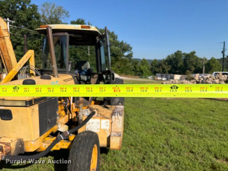image for item EX2532 1989 John Deere 2755 tractor