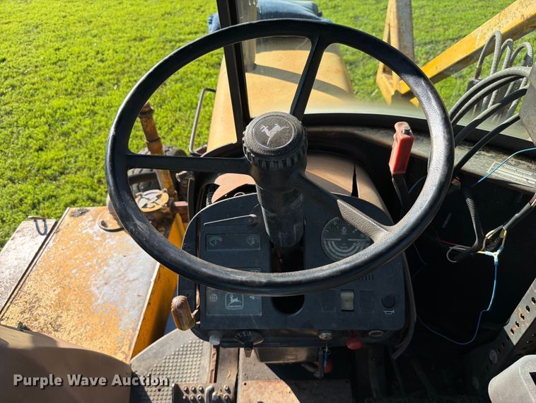 image for item EX2532 1989 John Deere 2755 tractor