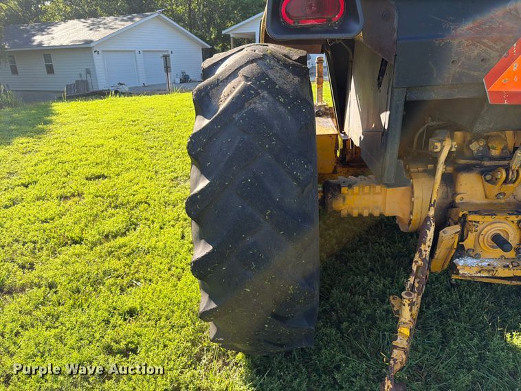 image for item EX2532 1989 John Deere 2755 tractor