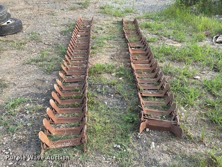 image for item EX2536 Loegering skid steer tracks