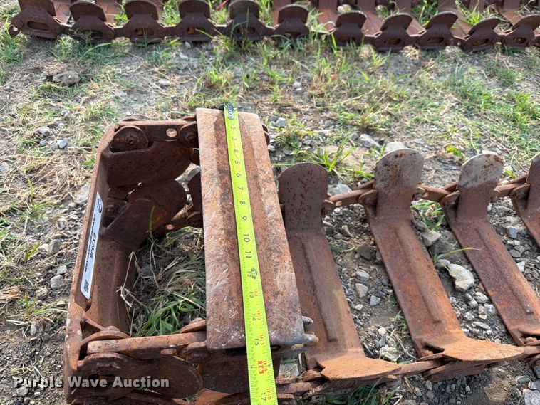 image for item EX2536 Loegering skid steer tracks