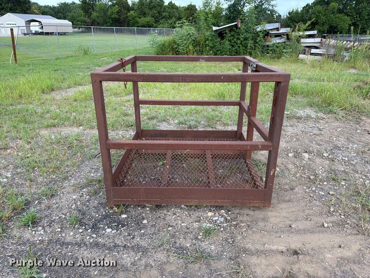 image for item EX2537 Man basket