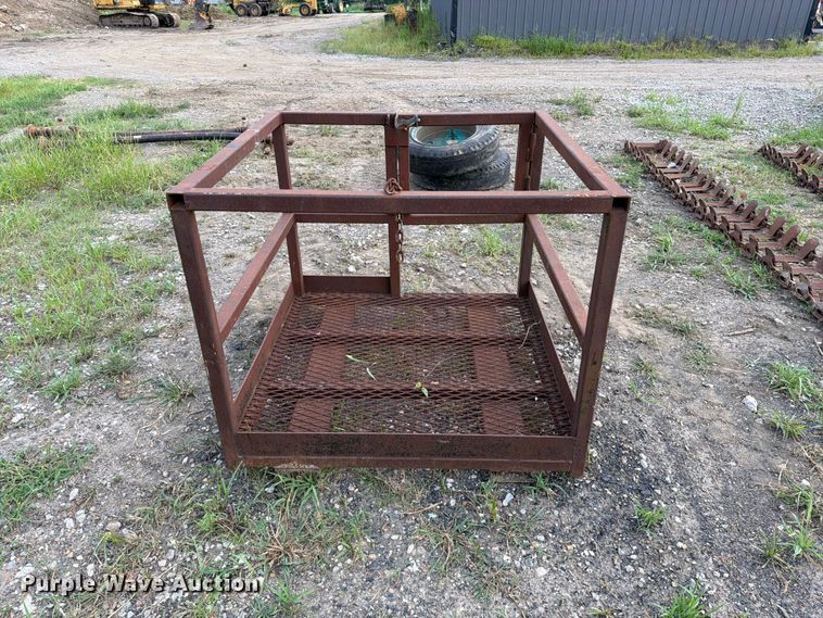 image for item EX2537 Man basket