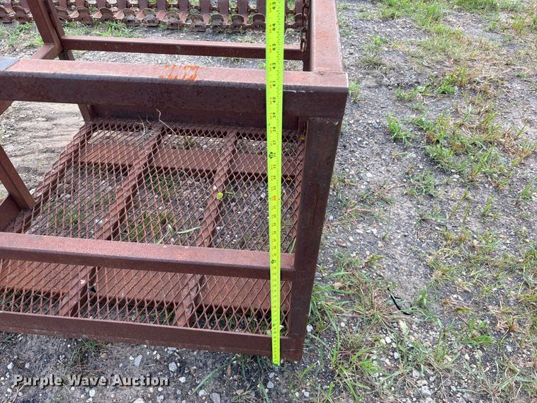image for item EX2537 Man basket