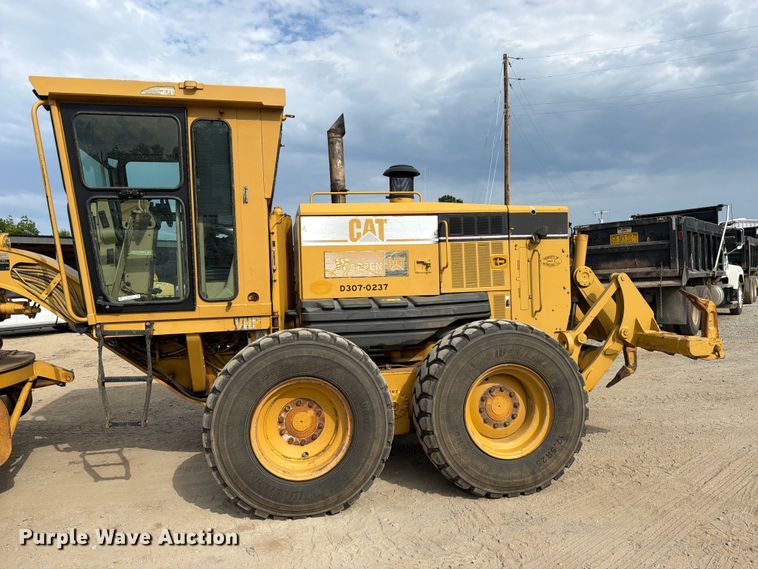 image for item EX2538 2005 Caterpillar 140H motor grader