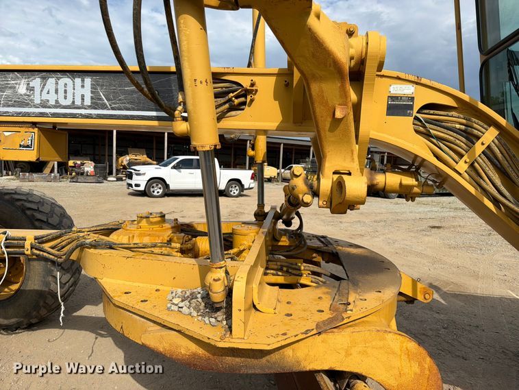 image for item EX2538 2005 Caterpillar 140H motor grader
