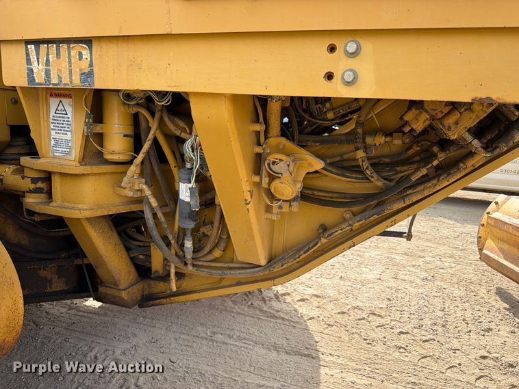 image for item EX2538 2005 Caterpillar 140H motor grader