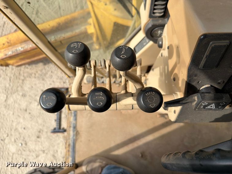 image for item EX2538 2005 Caterpillar 140H motor grader
