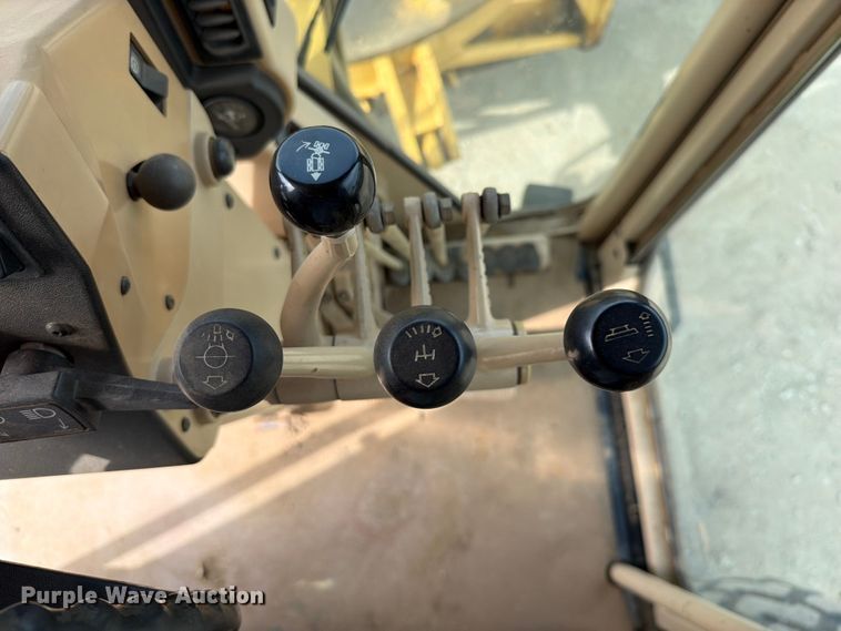 image for item EX2538 2005 Caterpillar 140H motor grader