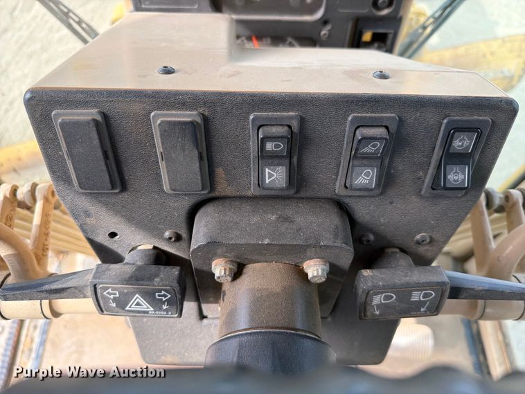 image for item EX2538 2005 Caterpillar 140H motor grader