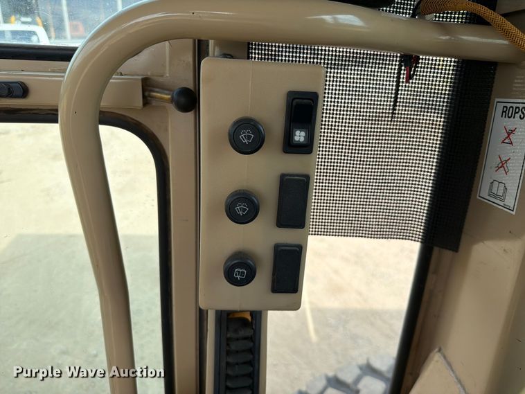 image for item EX2538 2005 Caterpillar 140H motor grader