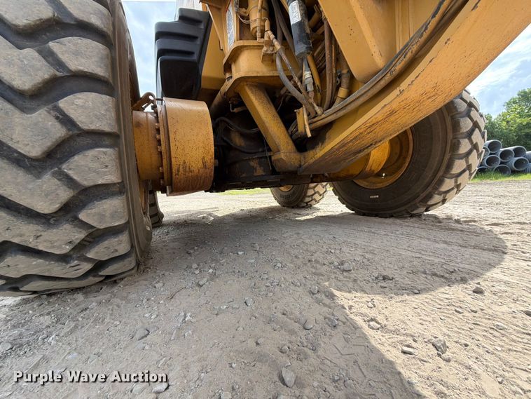 image for item EX2538 2005 Caterpillar 140H motor grader