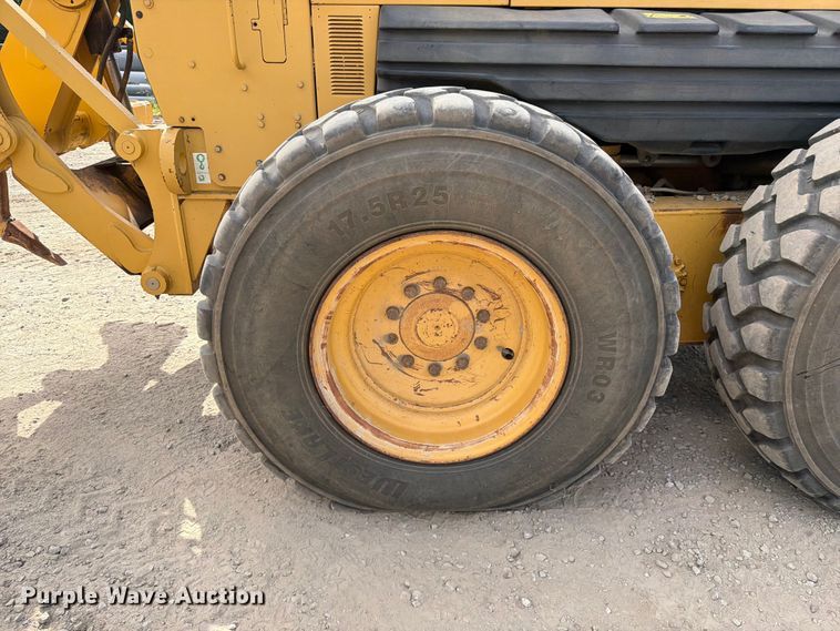 image for item EX2538 2005 Caterpillar 140H motor grader