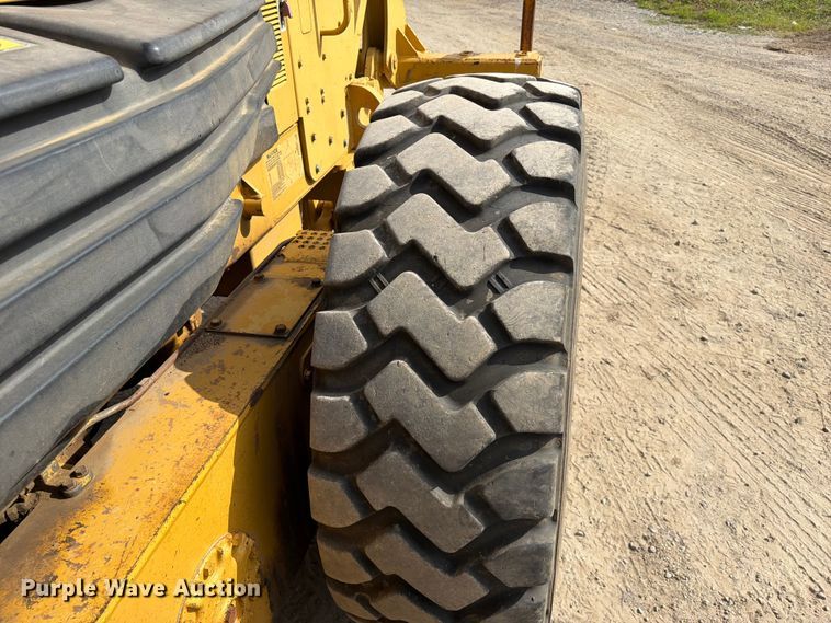 image for item EX2538 2005 Caterpillar 140H motor grader