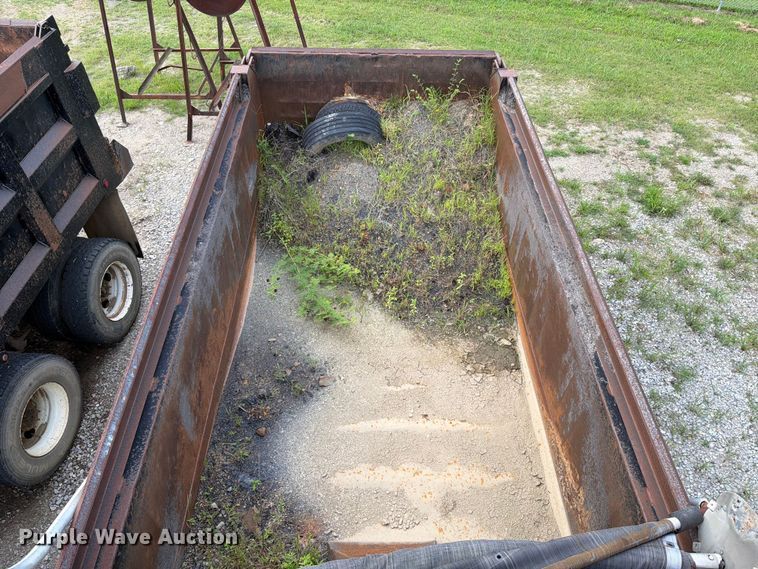image for item EX2540 2011 Freightliner M2 dump truck