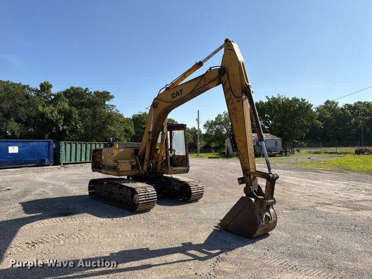 image for item EX4017 1989 Caterpillar E110B excavator