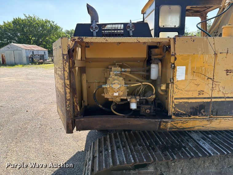 image for item EX4017 1989 Caterpillar E110B excavator