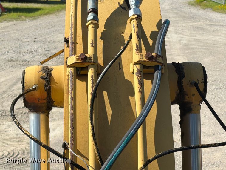 image for item EX4017 1989 Caterpillar E110B excavator