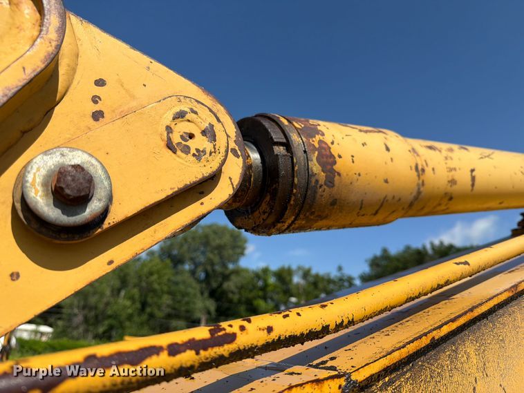 image for item EX4017 1989 Caterpillar E110B excavator