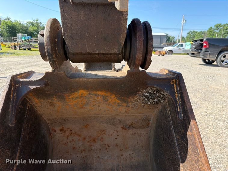 image for item EX4017 1989 Caterpillar E110B excavator