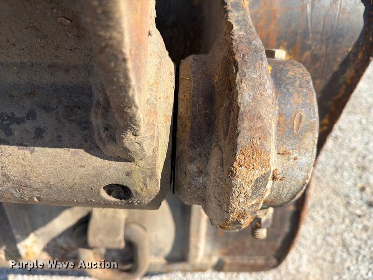 image for item EX4017 1989 Caterpillar E110B excavator