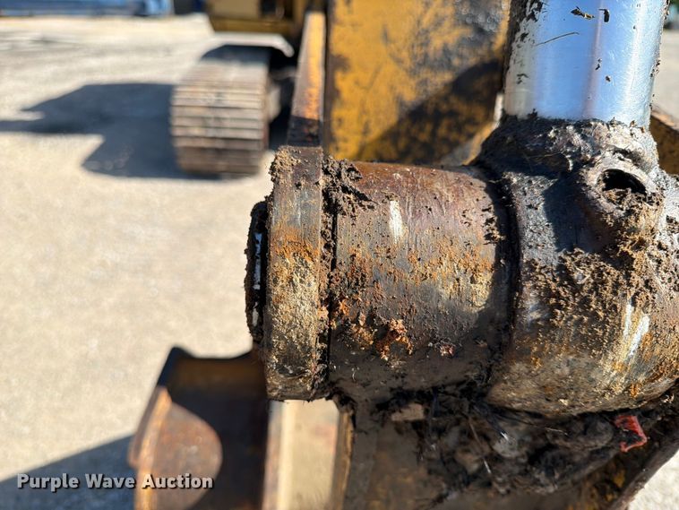 image for item EX4017 1989 Caterpillar E110B excavator