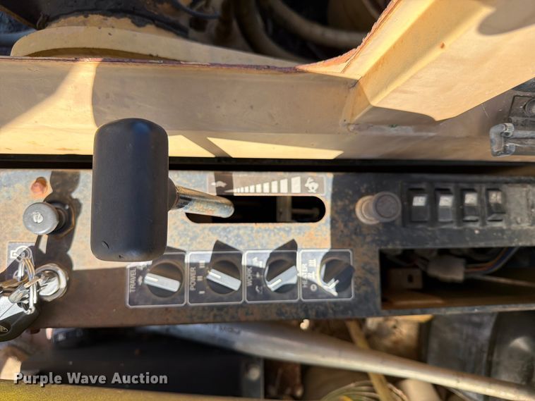 image for item EX4017 1989 Caterpillar E110B excavator
