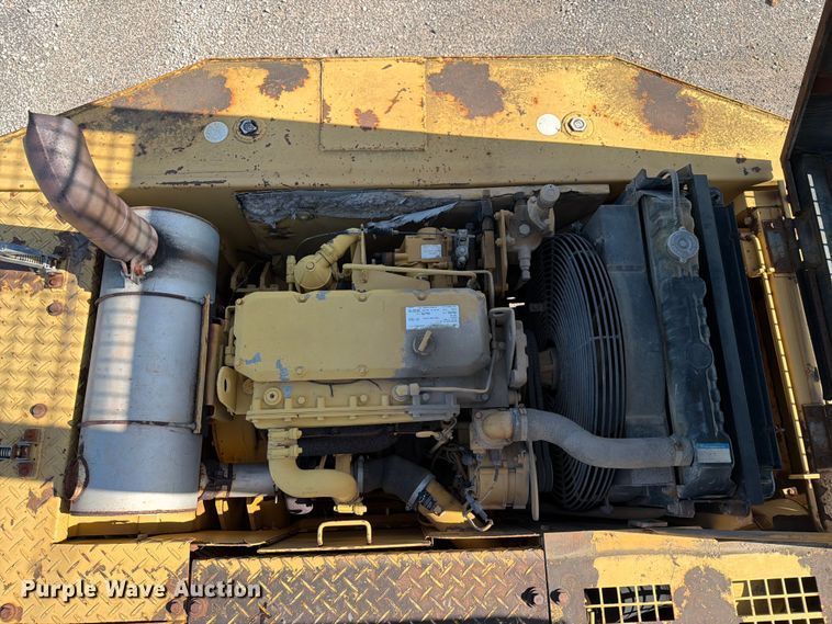 image for item EX4017 1989 Caterpillar E110B excavator