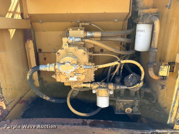 image for item EX4017 1989 Caterpillar E110B excavator