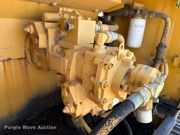 image for item EX4017 1989 Caterpillar E110B excavator