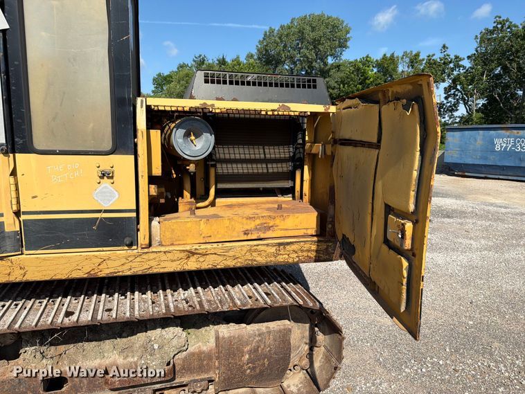 image for item EX4017 1989 Caterpillar E110B excavator