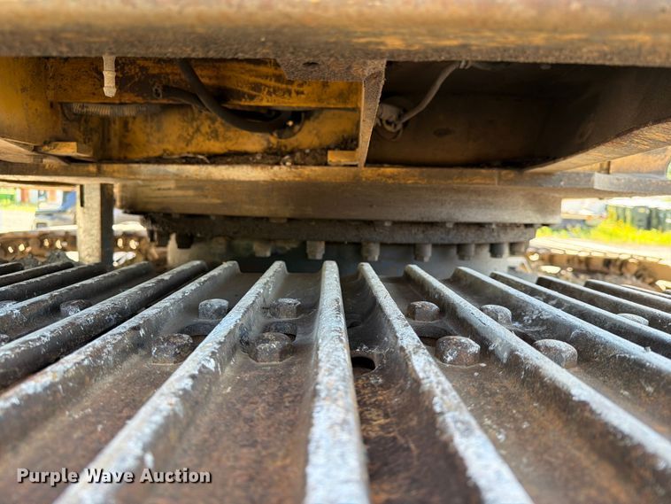 image for item EX4017 1989 Caterpillar E110B excavator