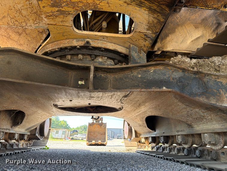image for item EX4017 1989 Caterpillar E110B excavator
