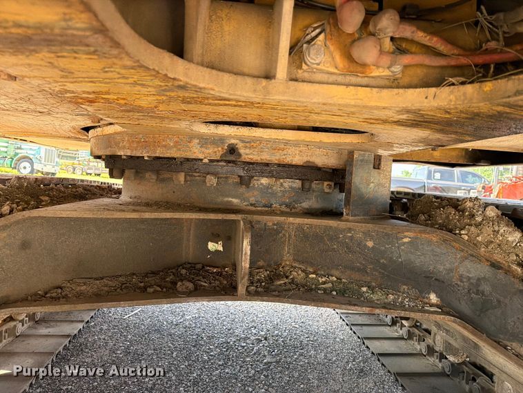 image for item EX4017 1989 Caterpillar E110B excavator
