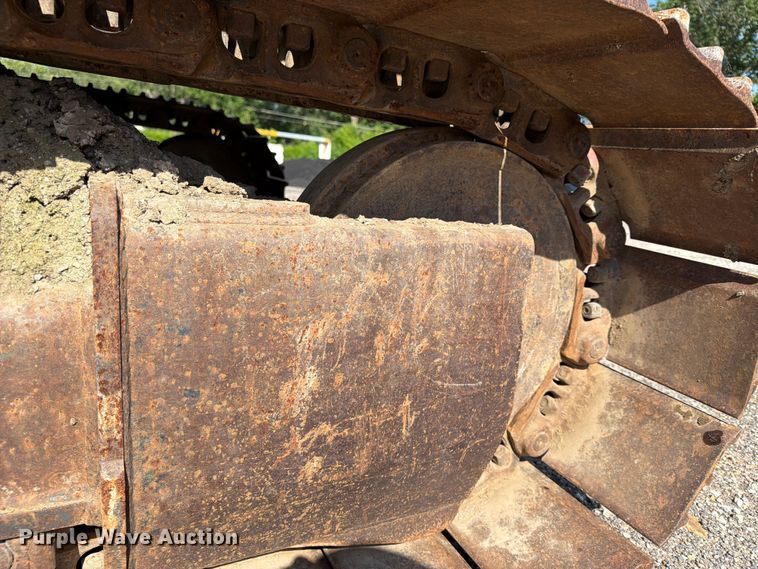 image for item EX4017 1989 Caterpillar E110B excavator