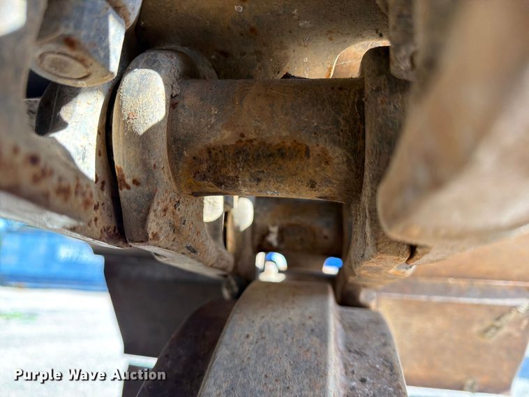 image for item EX4017 1989 Caterpillar E110B excavator