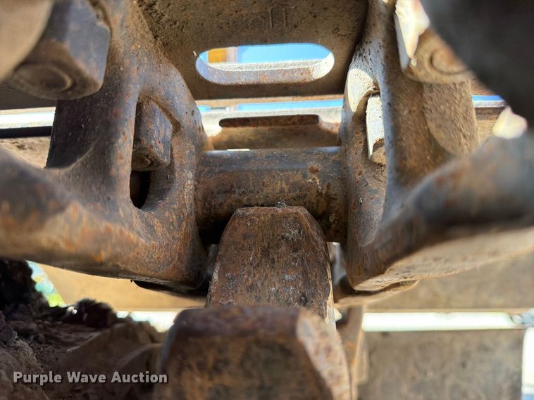 image for item EX4017 1989 Caterpillar E110B excavator