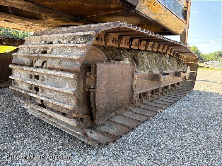 image for item EX4017 1989 Caterpillar E110B excavator