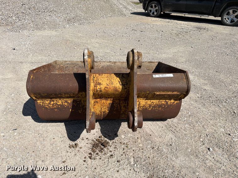 image for item EX4017 1989 Caterpillar E110B excavator