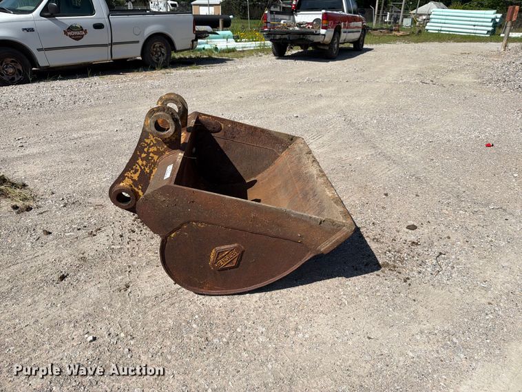 image for item EX4017 1989 Caterpillar E110B excavator