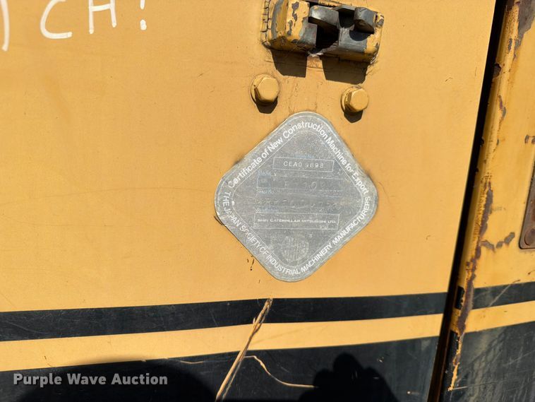 image for item EX4017 1989 Caterpillar E110B excavator