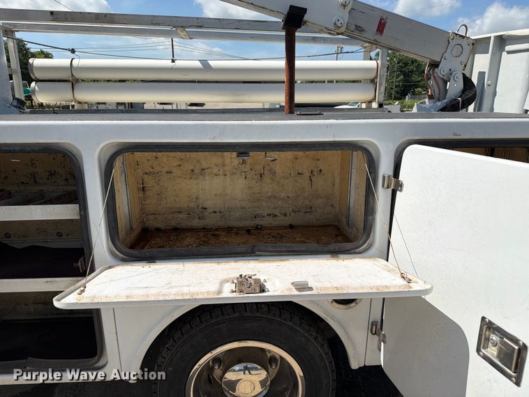 image for item EX4019 2009 Chevrolet C4500 bucket truck