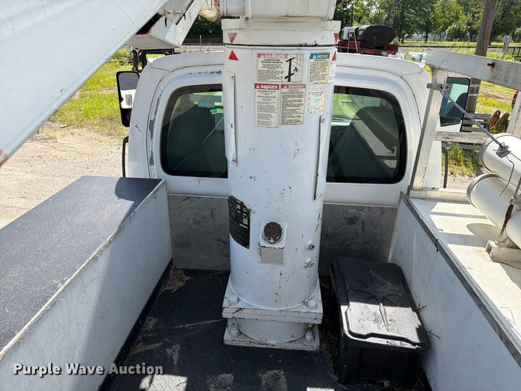 image for item EX4019 2009 Chevrolet C4500 bucket truck
