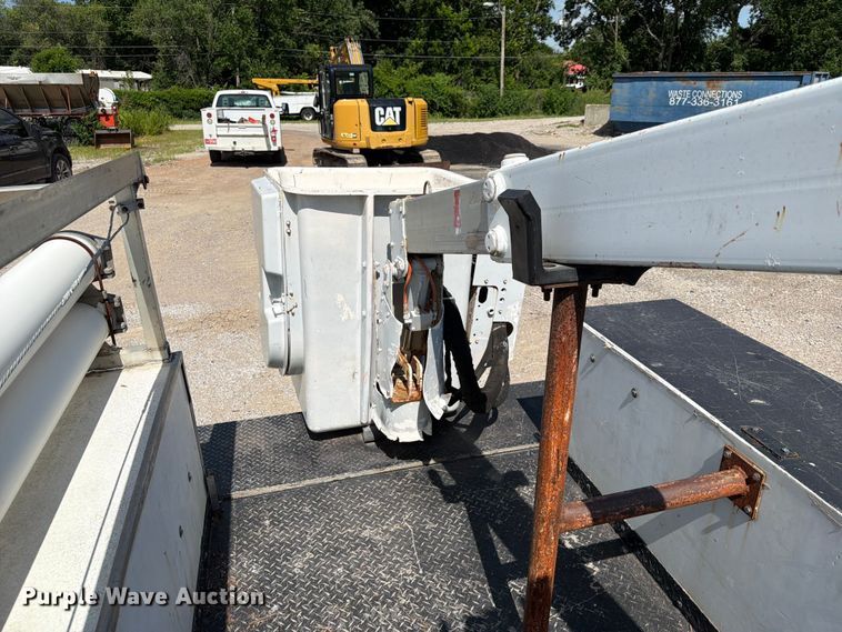 image for item EX4019 2009 Chevrolet C4500 bucket truck