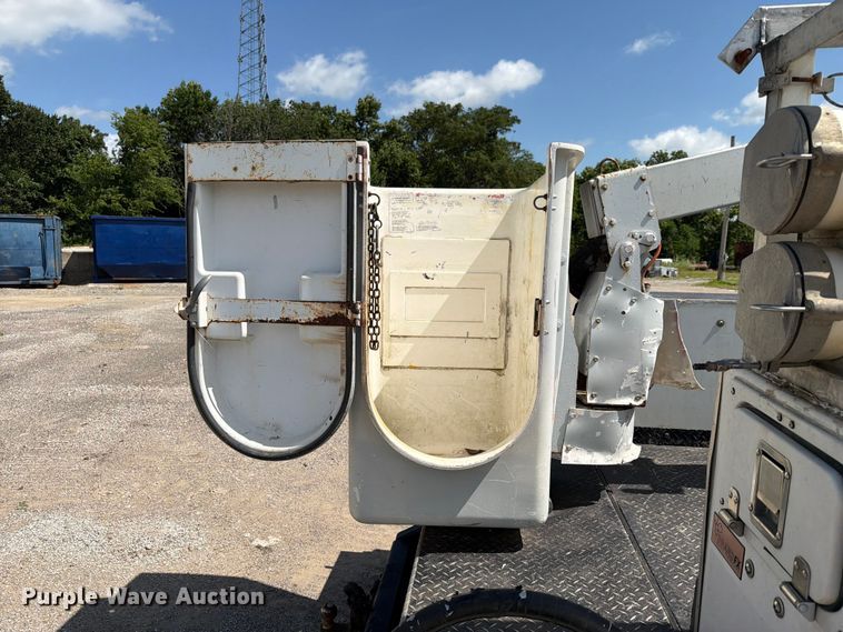 image for item EX4019 2009 Chevrolet C4500 bucket truck