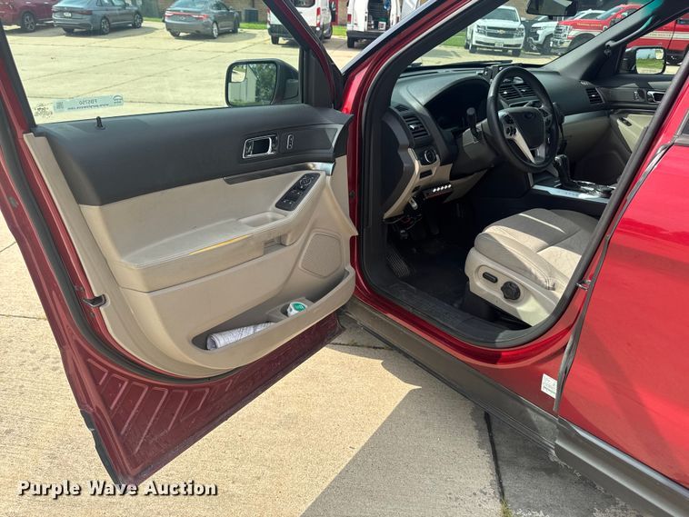image for item FB5750 2013 Ford Explorer SUV