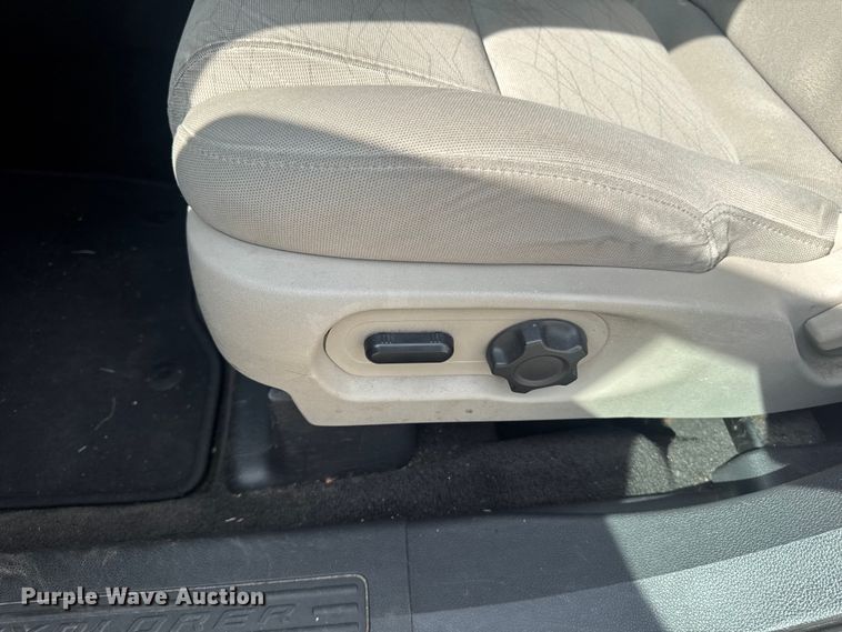 image for item FB5750 2013 Ford Explorer SUV