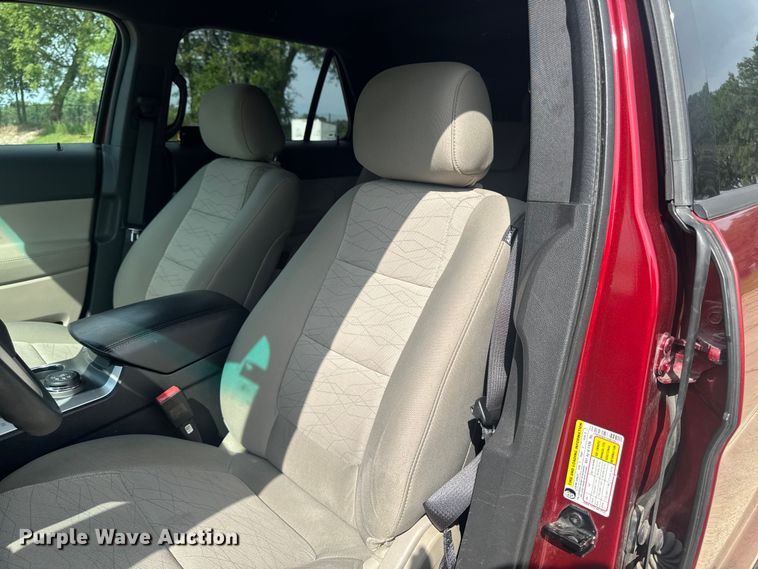 image for item FB5750 2013 Ford Explorer SUV