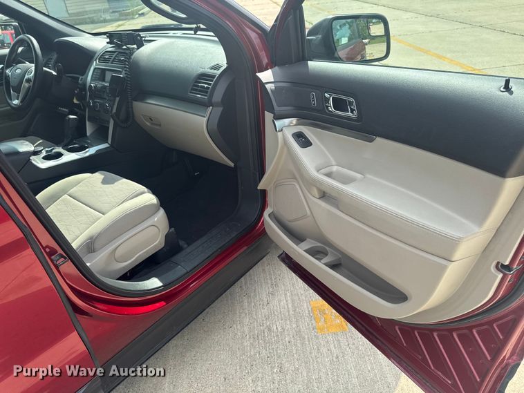 image for item FB5750 2013 Ford Explorer SUV